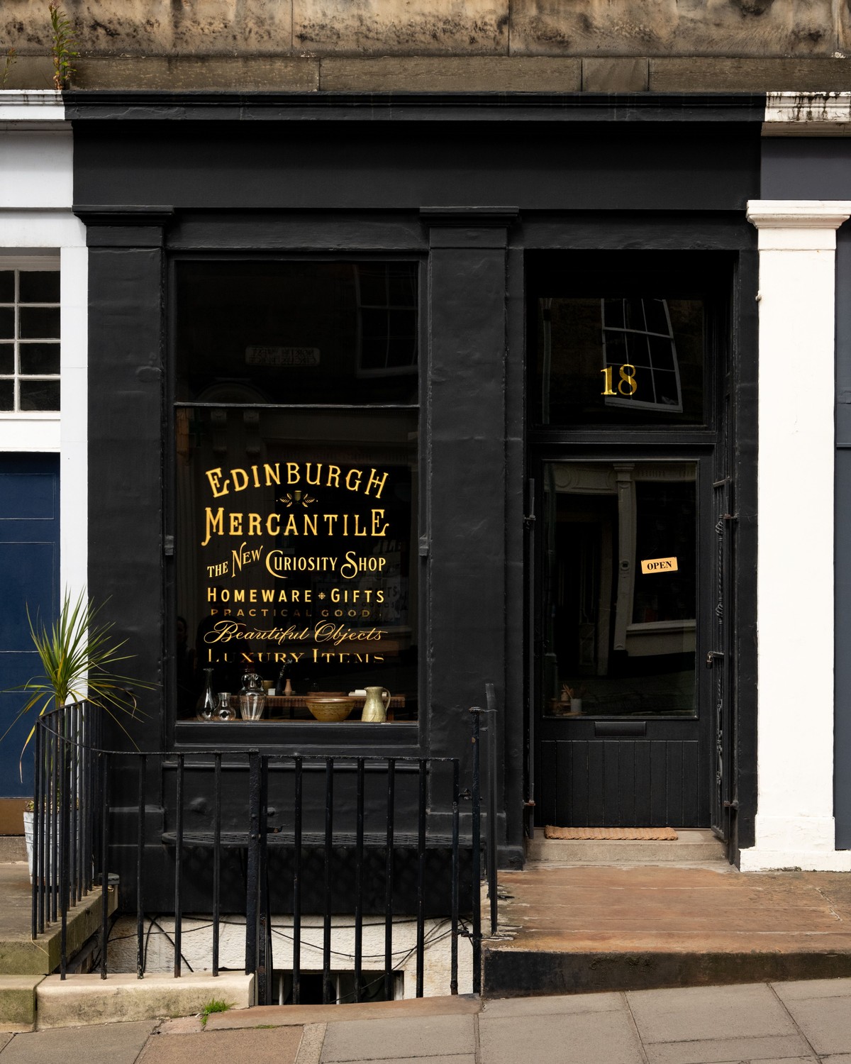 Edinburgh Mercantile Shop Front, Edinburgh