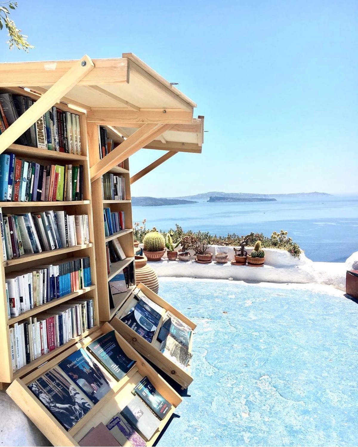 Atlantis Books, Santorini Photo axelandash