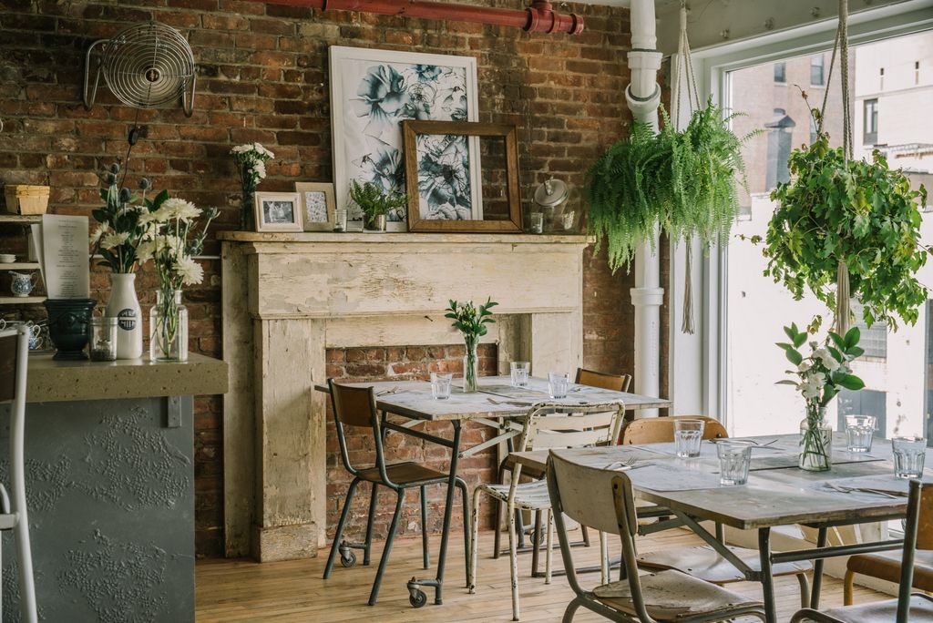 Maman, Greenpoint NY photo Camila Guiterrez