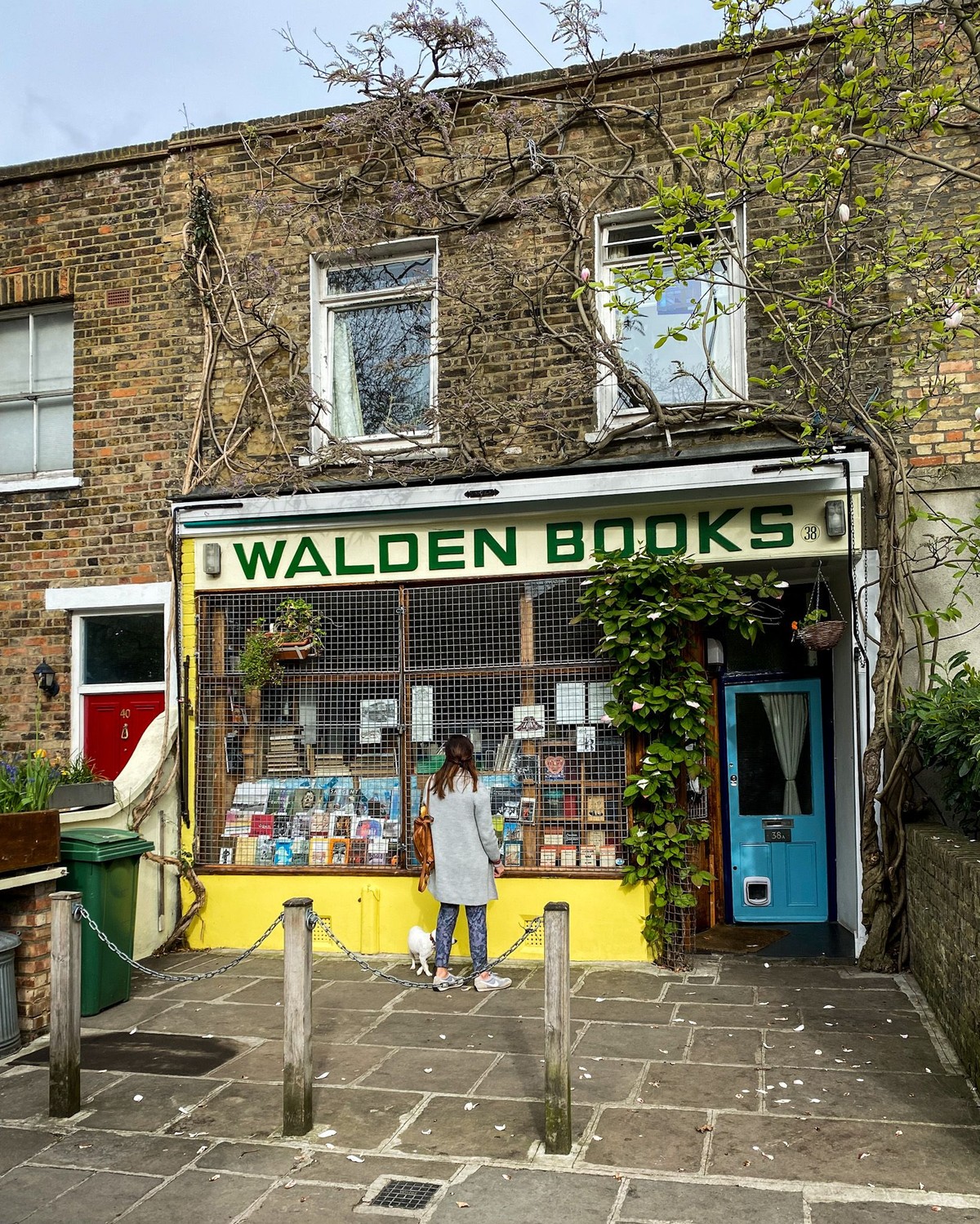 Walden Books, London