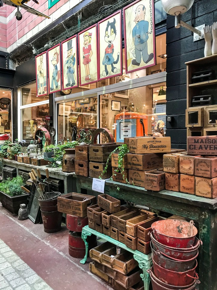 Marché aux Puces, Paris