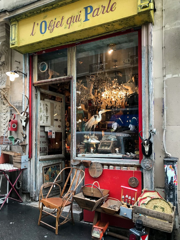 L'Objet Qui Parle, Paris