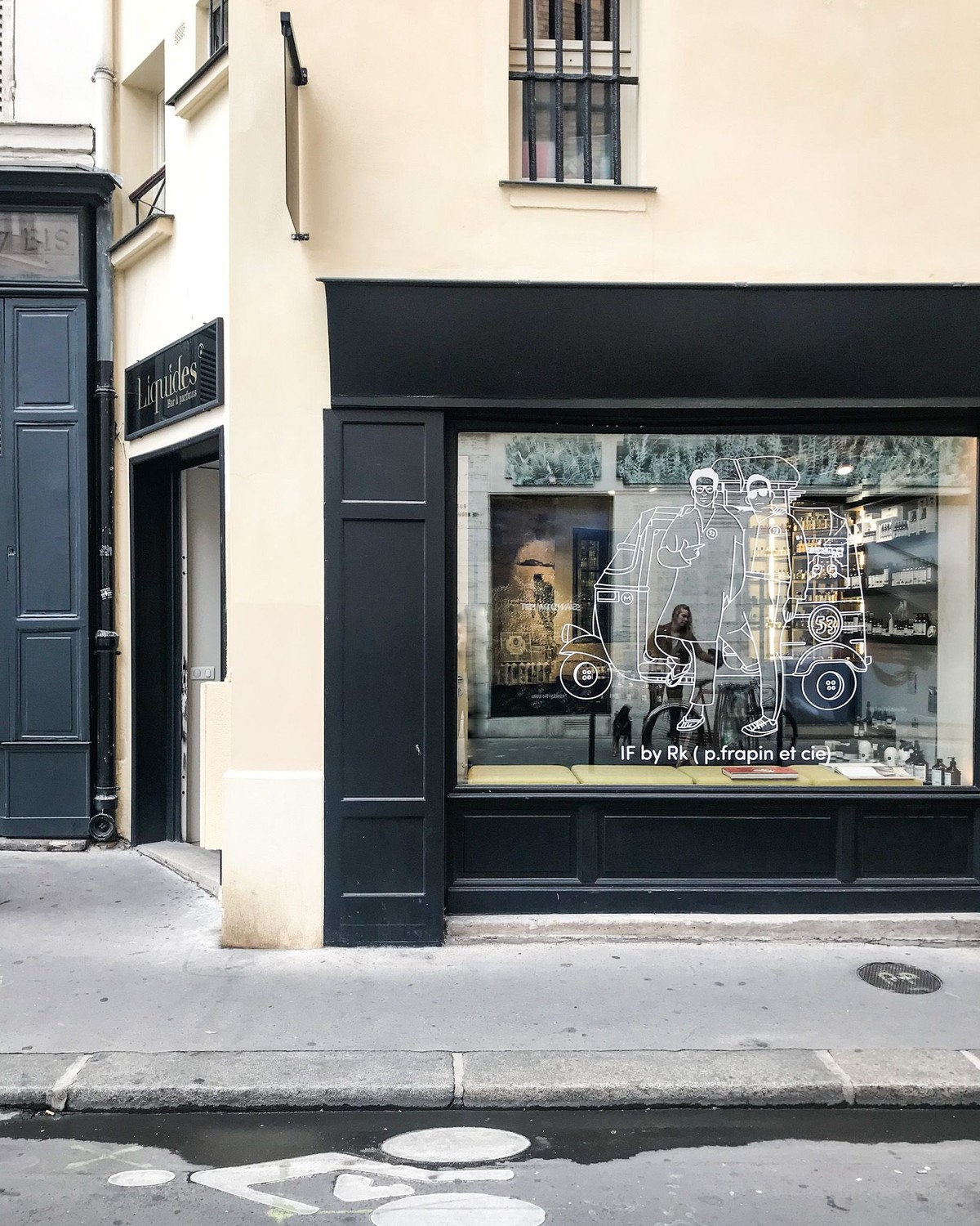 Liquides, Paris