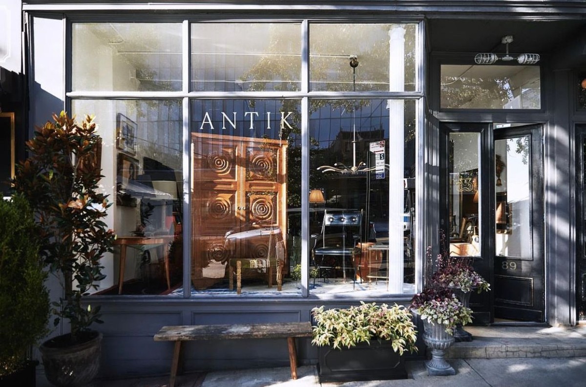 Antik, Brooklyn
