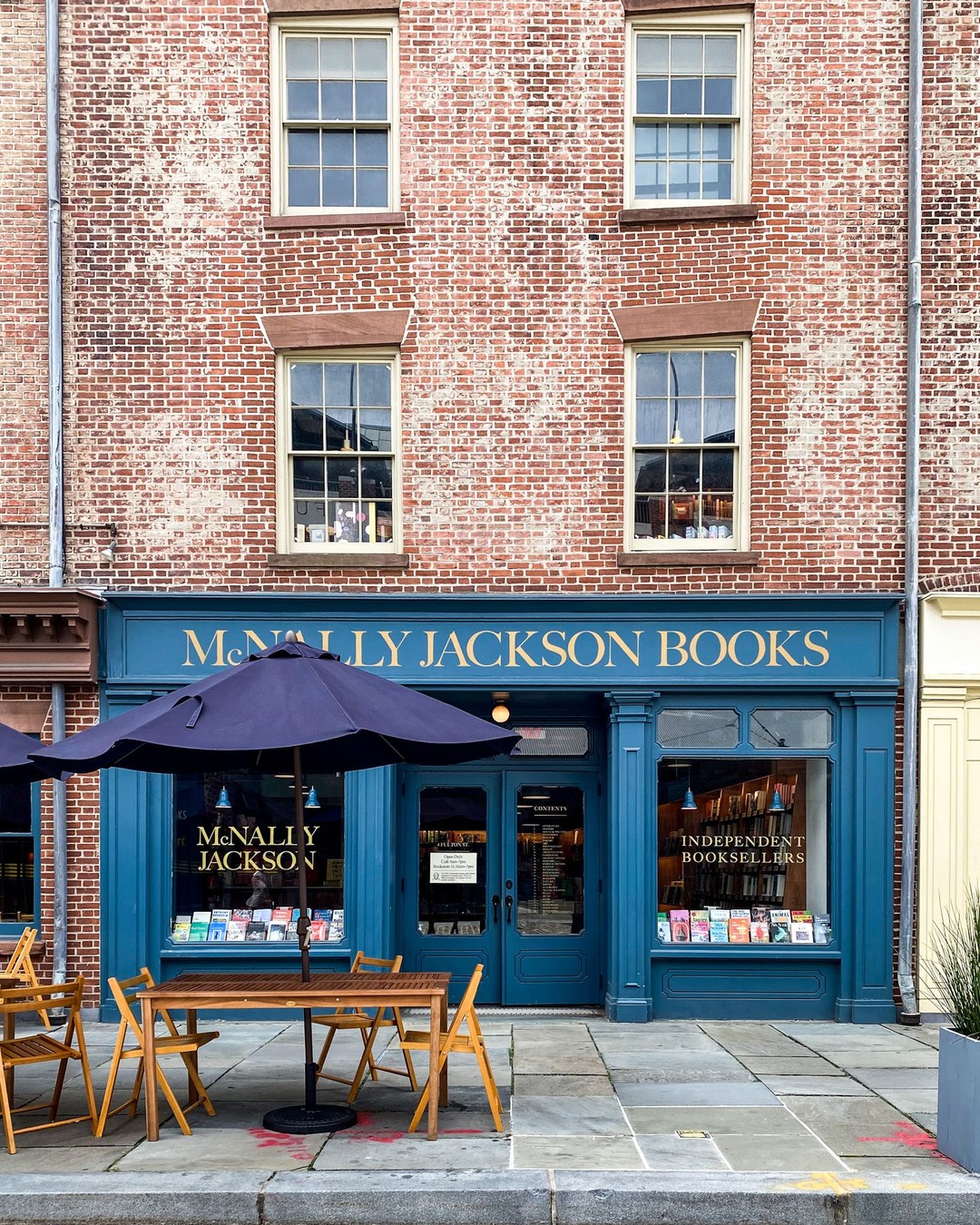 McNally Jackson, Seaport