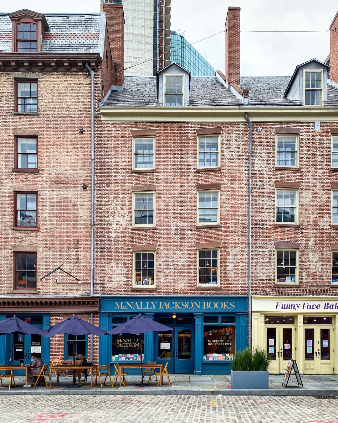 McNally Jackson, Seaport