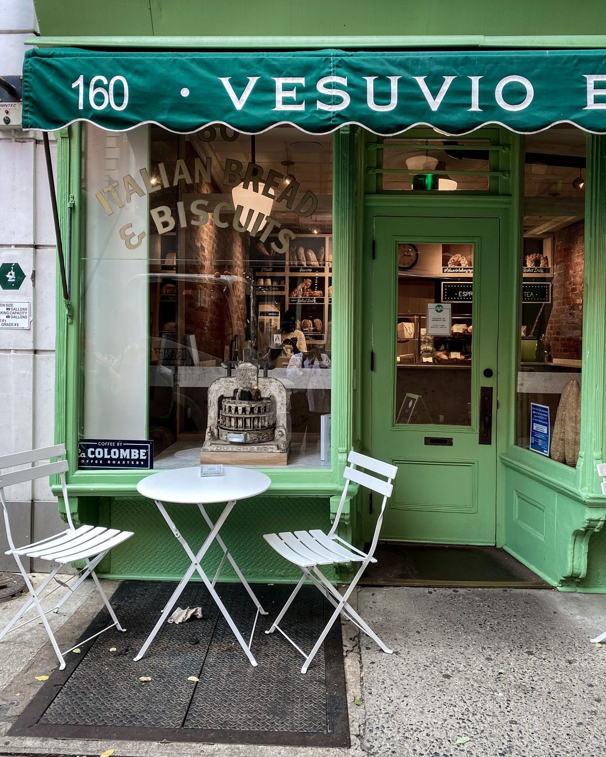 Vesuvio Bakery, New York