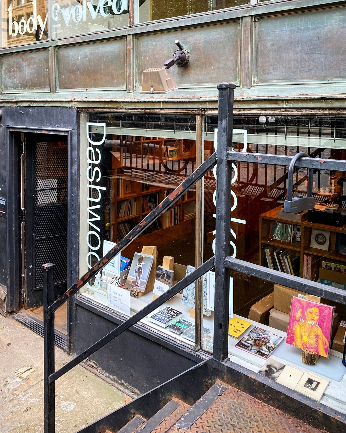 Dashwood Books, New York