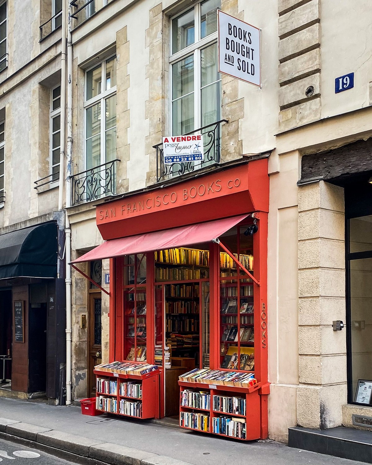 San Francisco Books, Paris