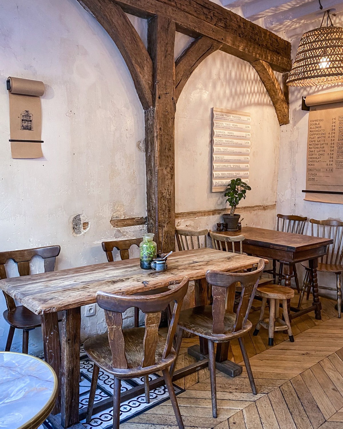 Saint Pearl, Paris