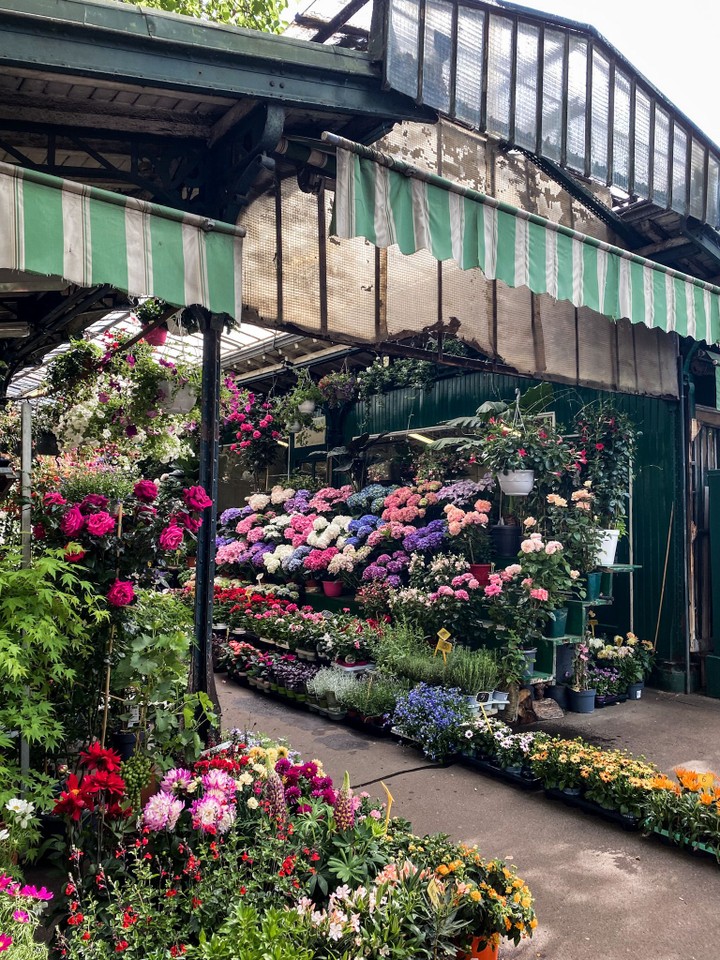 Marché aux Fleurs Reine-Elizabeth-II, Paris