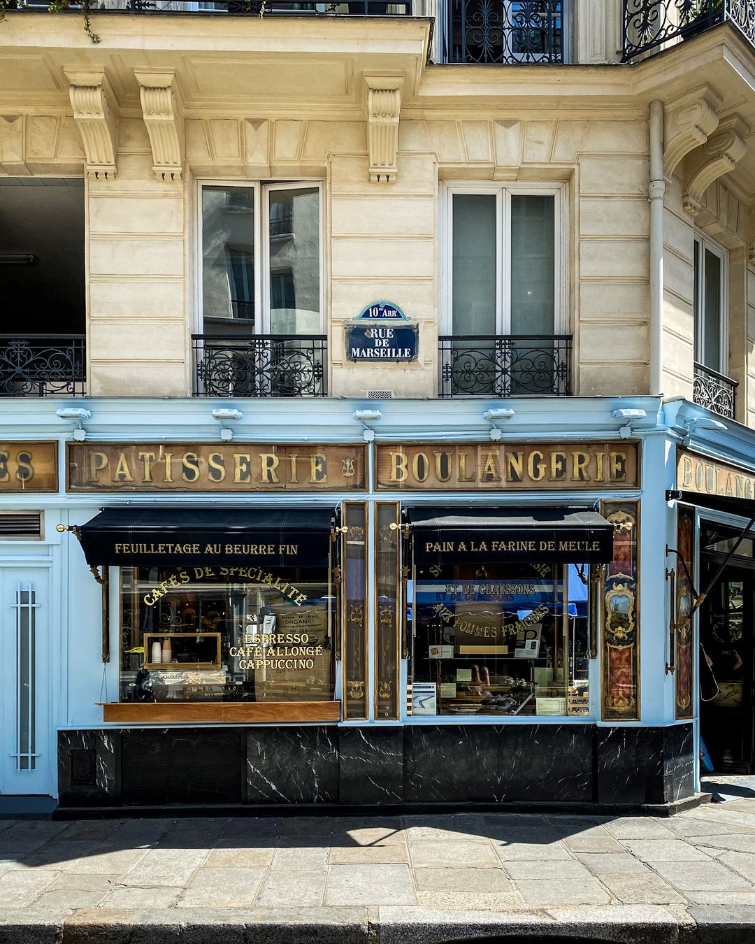 Du Pain et Des Idées, Paris