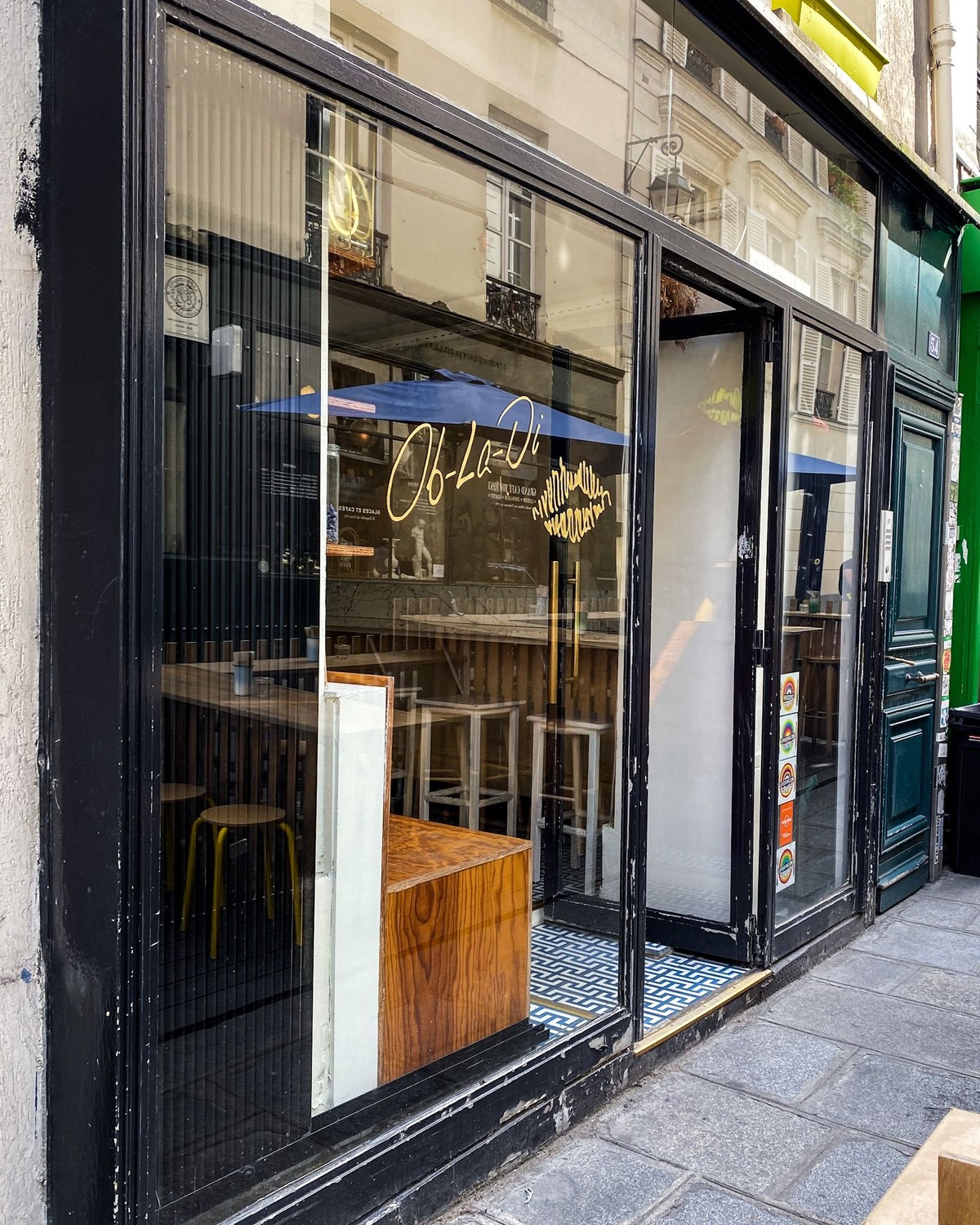 Ob-La-Di, Paris