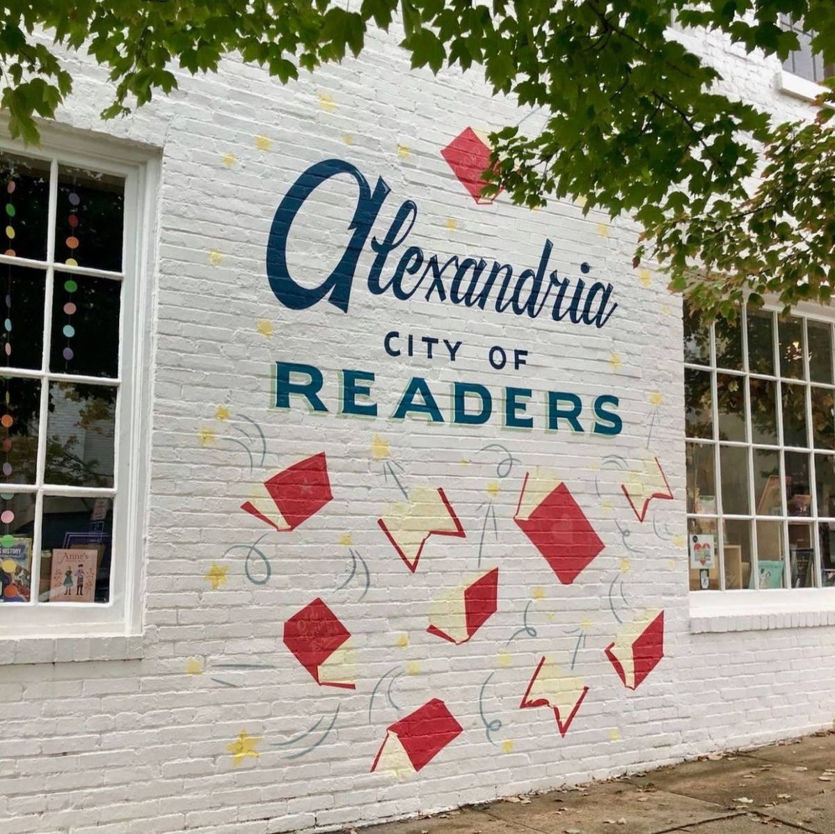 Old Town Books, Alexandria