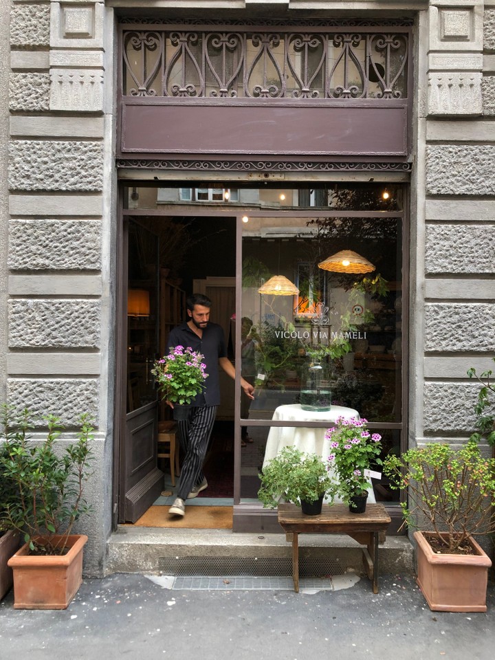 Vicolo Via Mameli