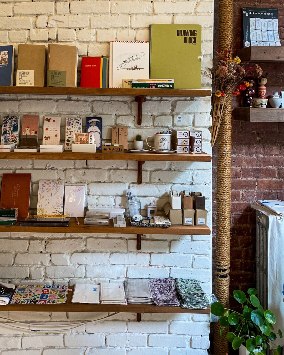 Niconeco Zakkaya, New York