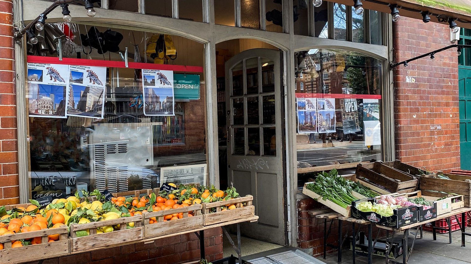 Leila's Shop