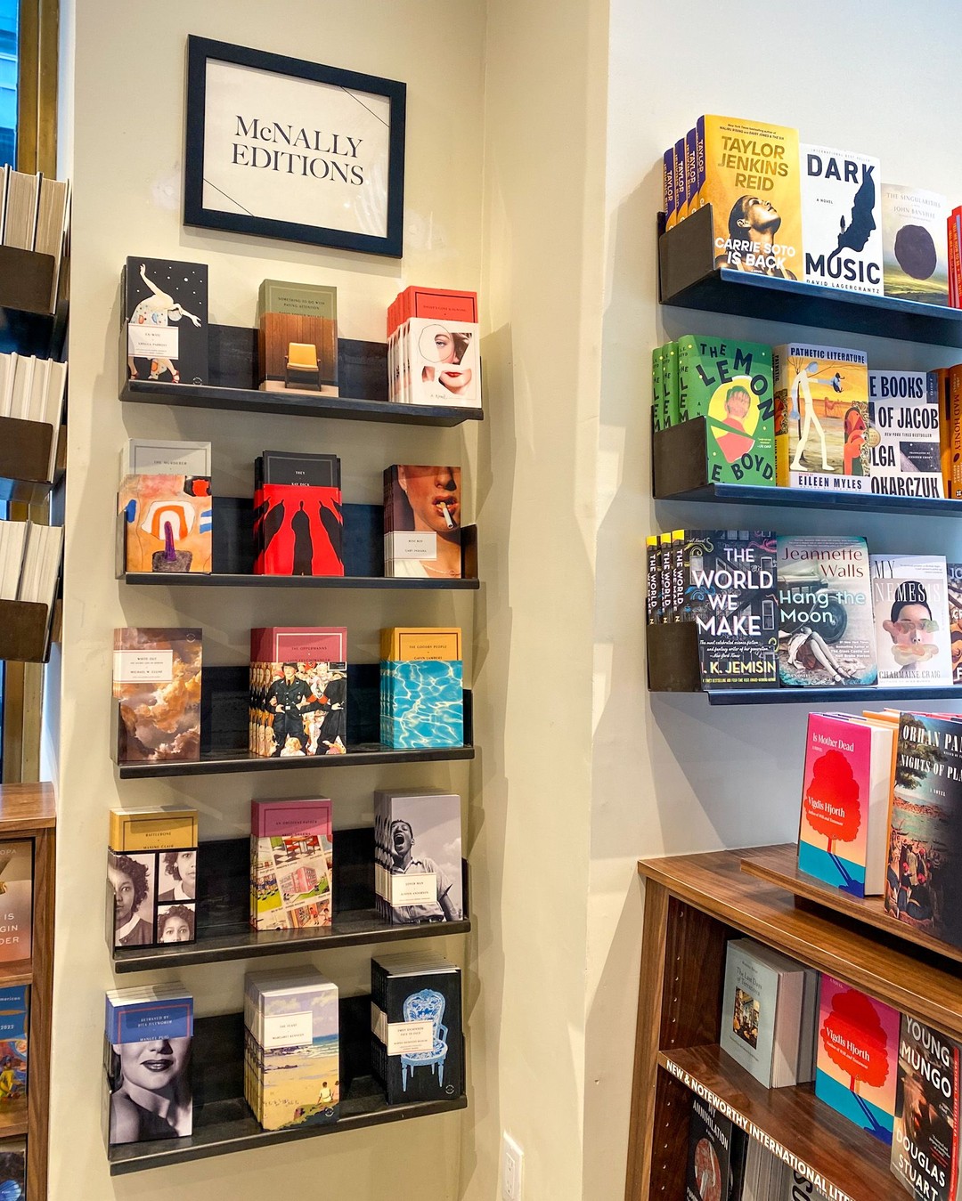 McNally Jackson, Rockefeller Center