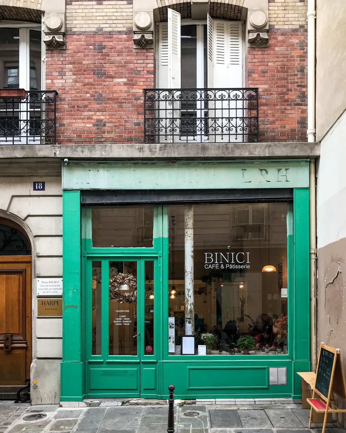 Binici, Paris