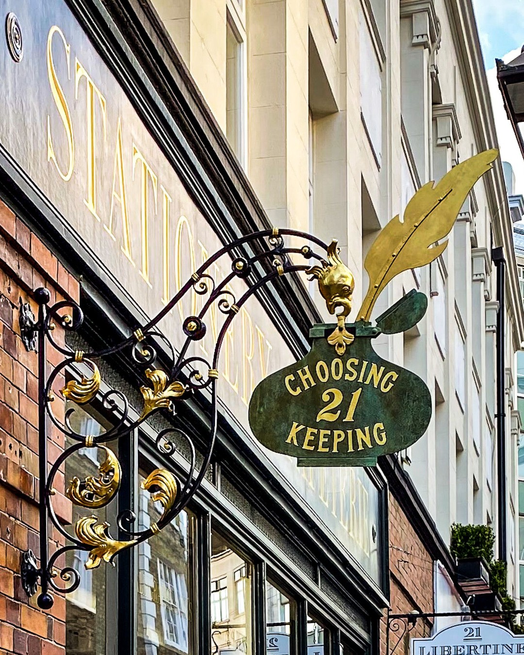 Choosing Keeping, London