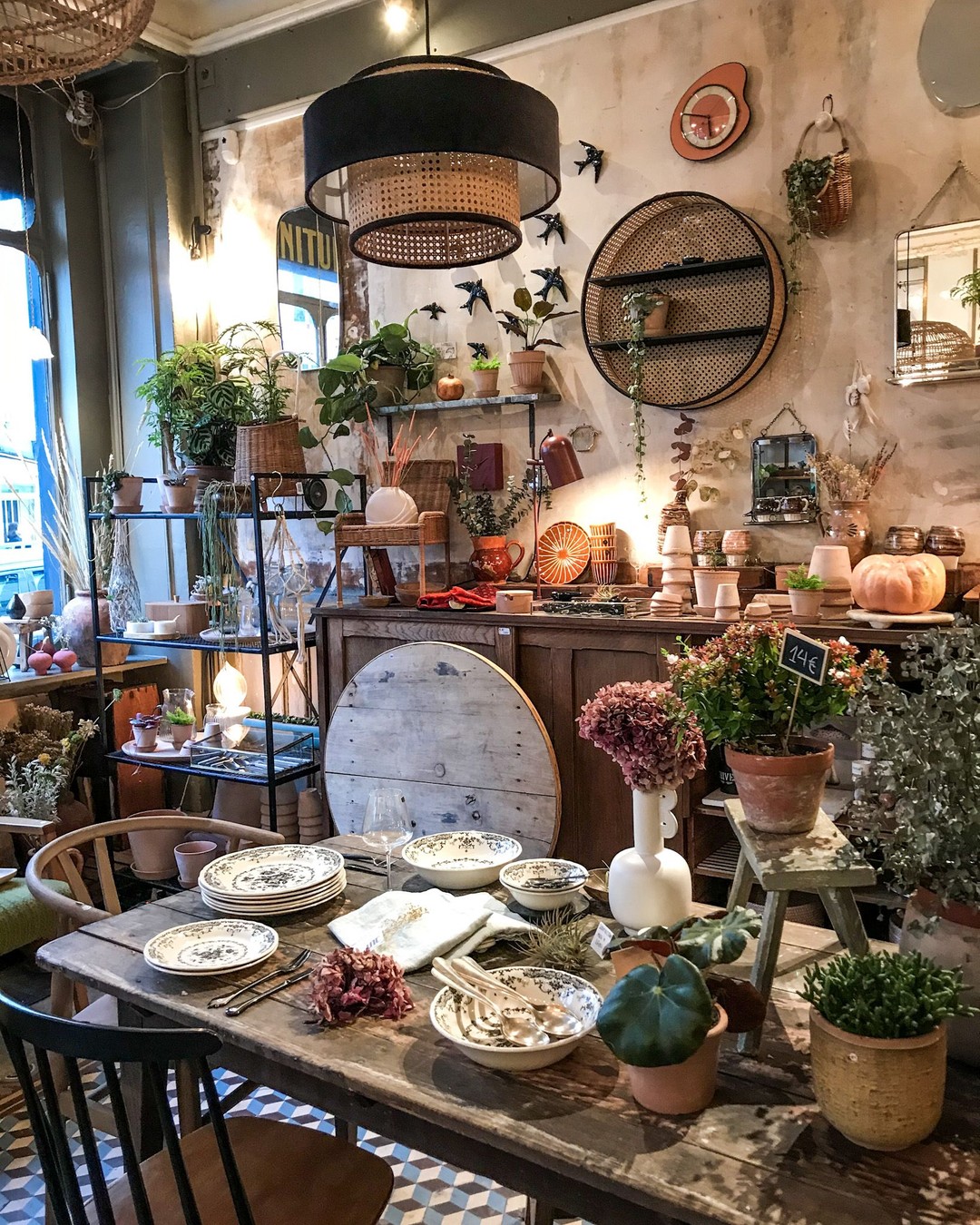 Les Fleurs, Paris