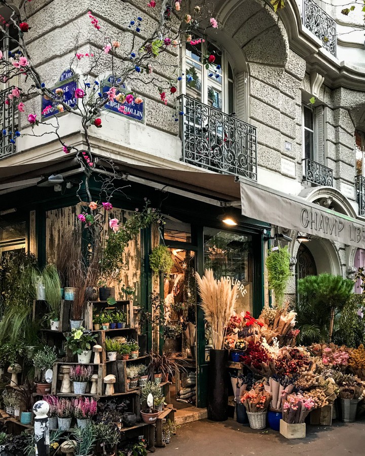 Champ Libre, Paris