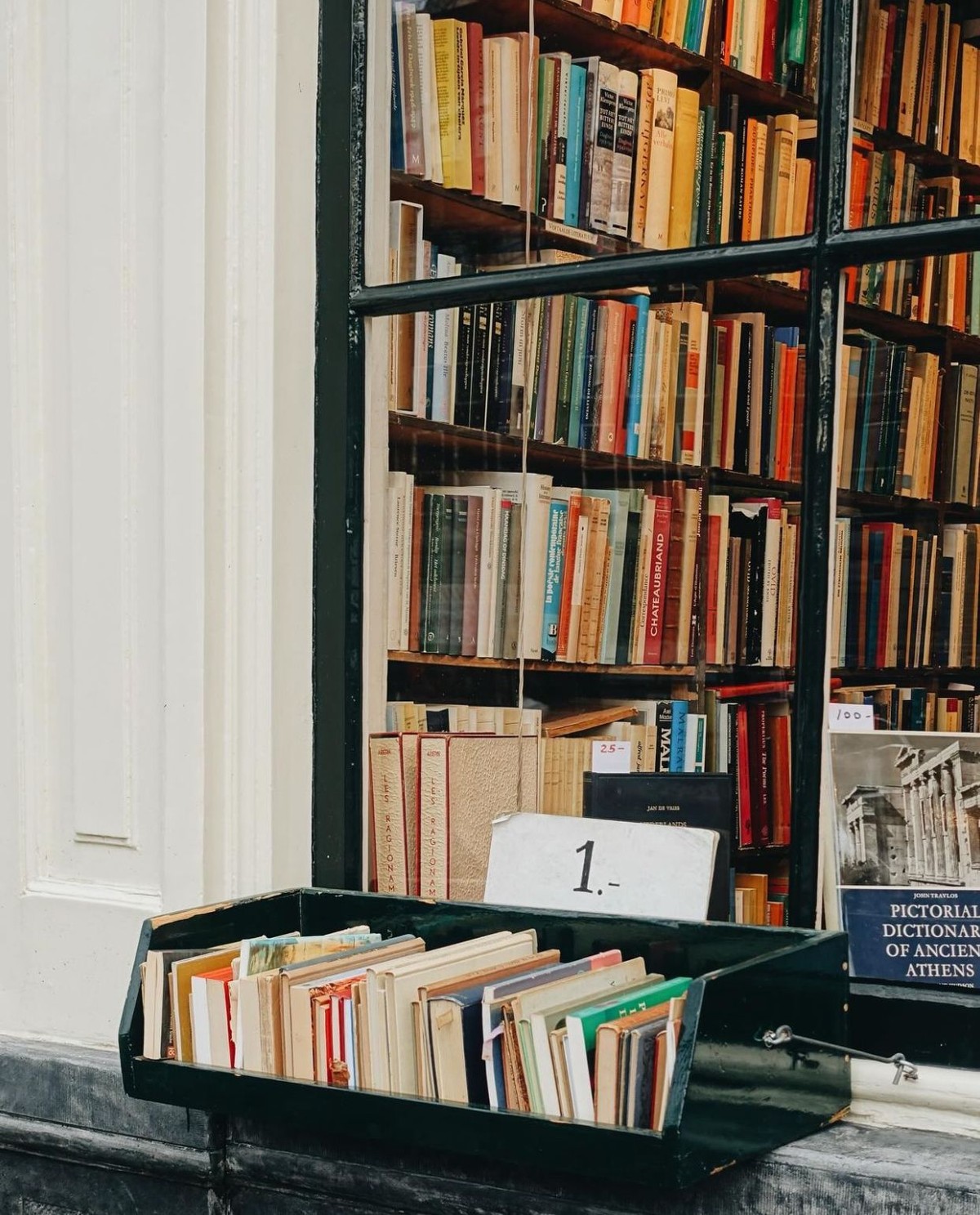 Antiquariaat Brinkman, Amsterdam - photo by Frances Hardie 