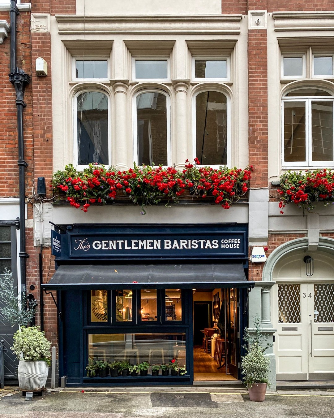 The Gentlemen Baristas, Mayfair