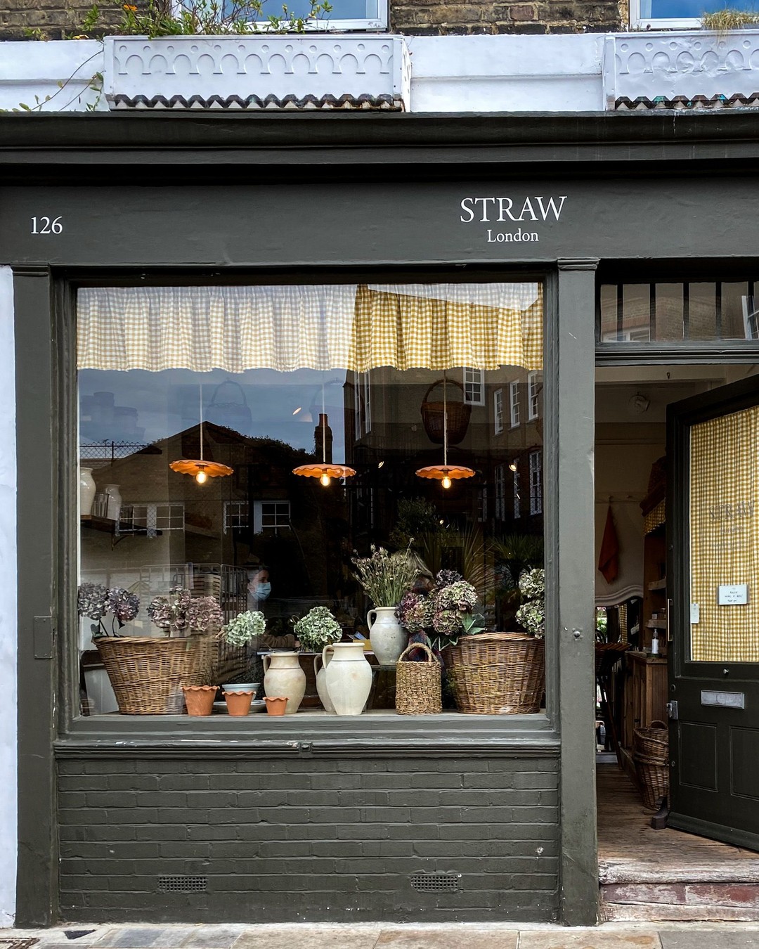 Straw, London