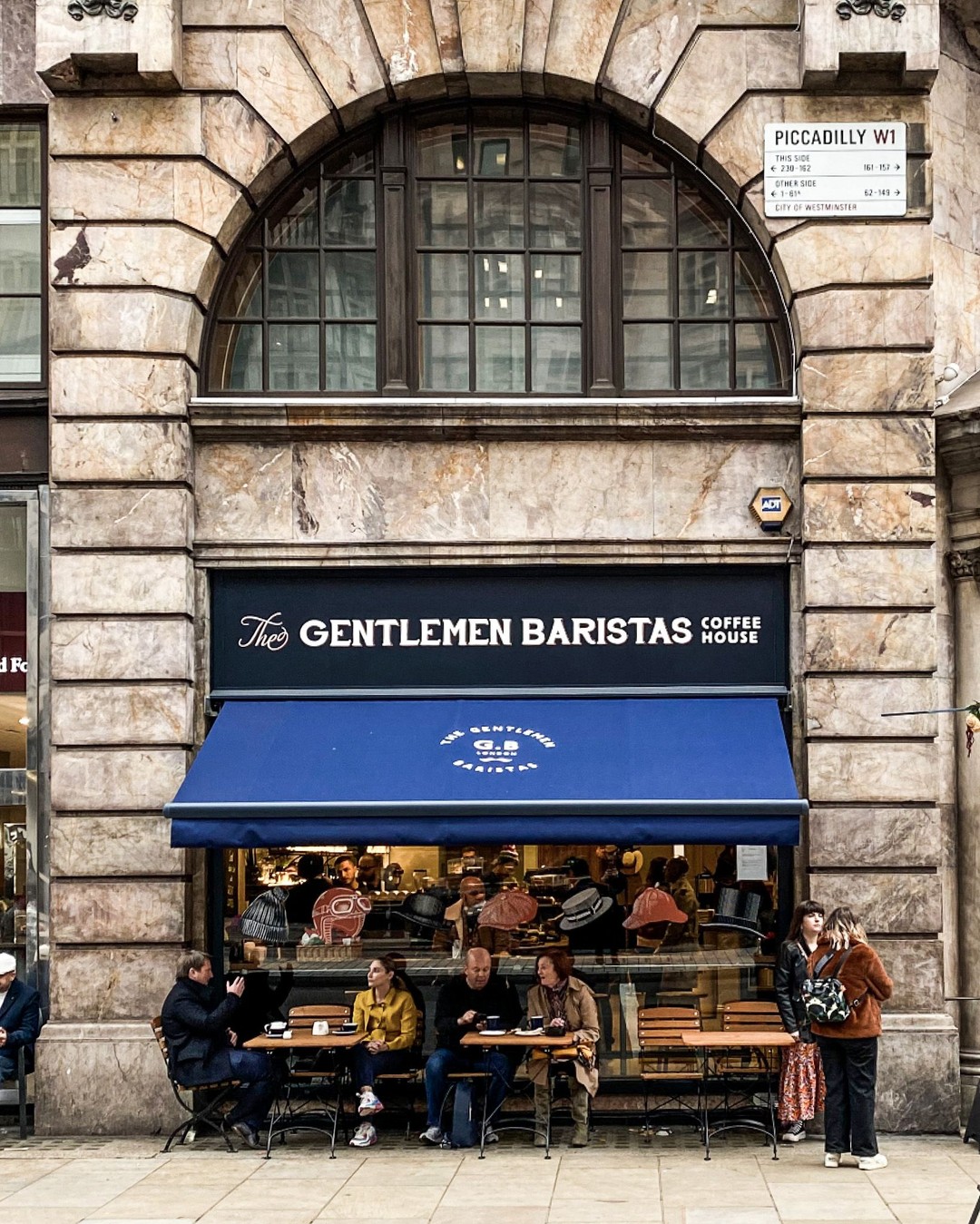 The Gentlemen Baristas, Picadilly
