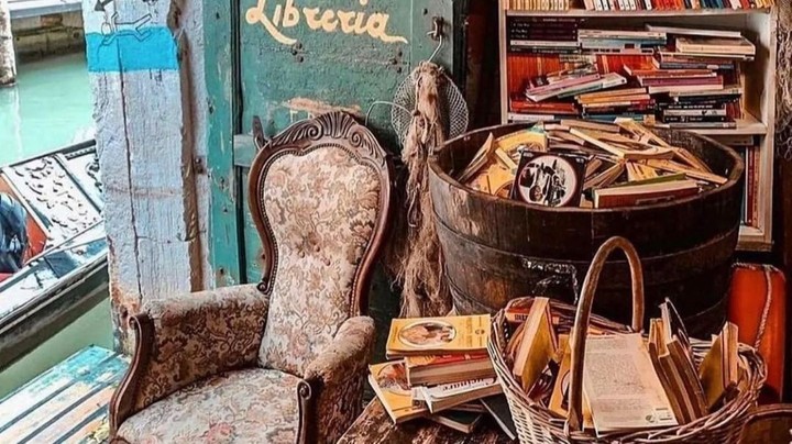 Libreria Acqua Alta