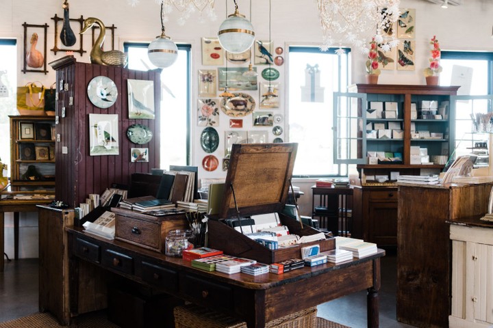 Paper and Grace, Montana
