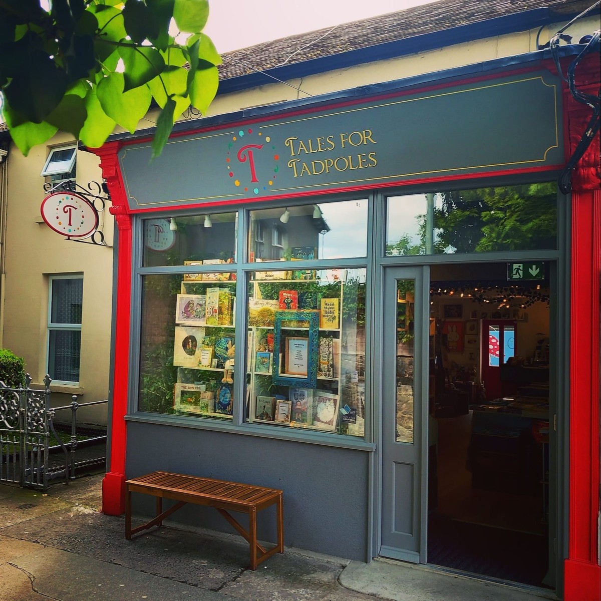 Tales for Tadpoles, Bray