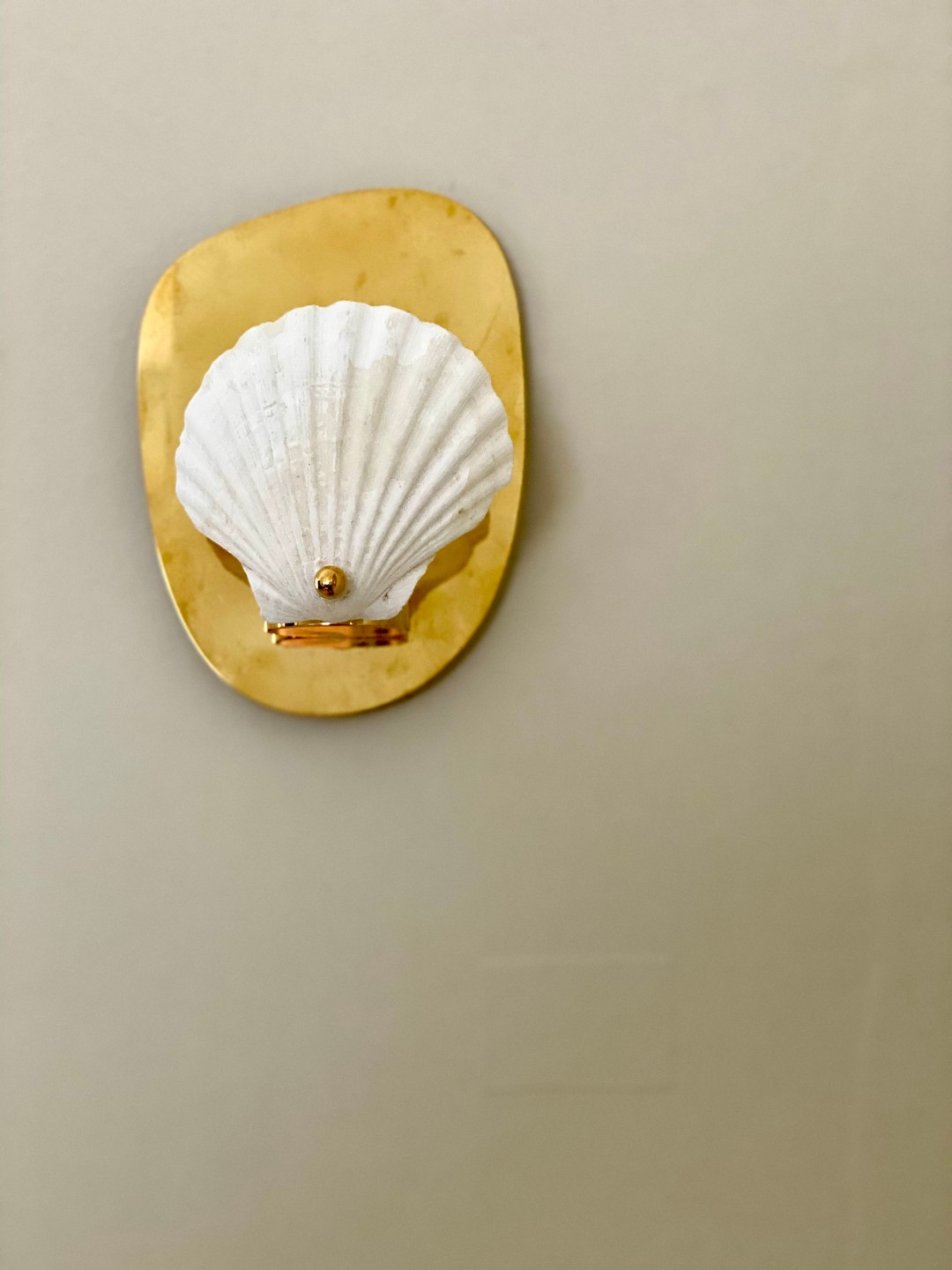 The Merchants Table, Suffolk - Charlotte Packe Shell Wall Sconce