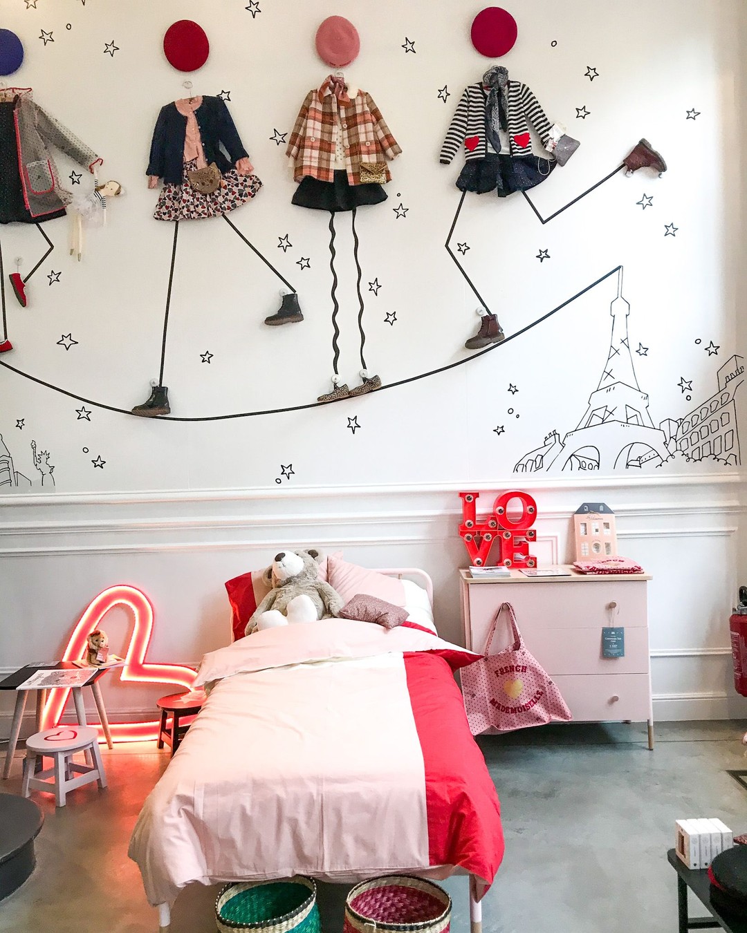 Bonton, Paris
