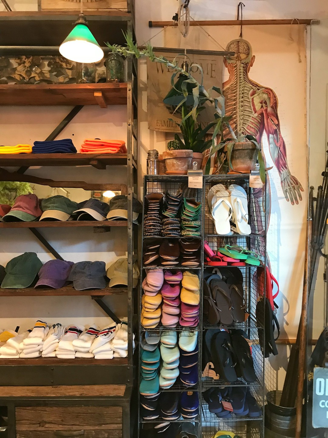Front General Store, Dumbo