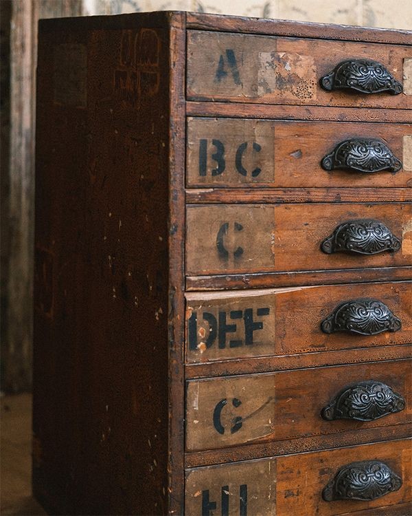Joy Thorpe Decorative Antiques & Interiors, Castlecomer
