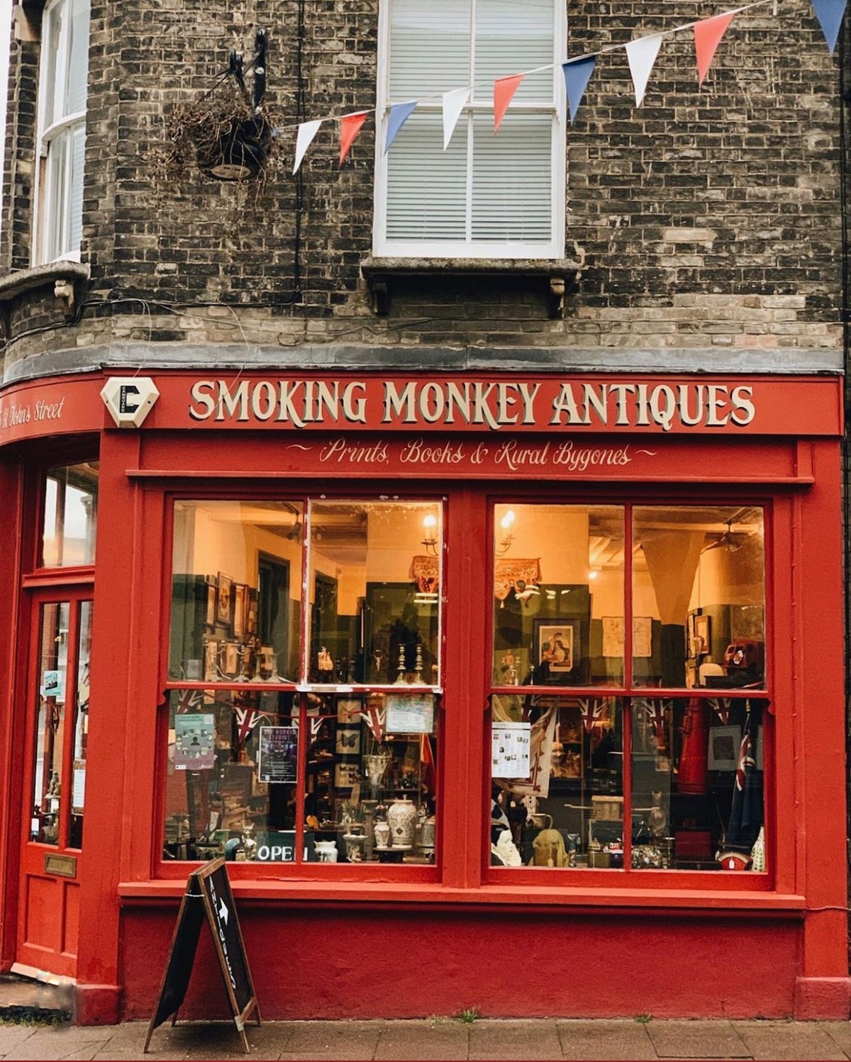 Smoking Monkey Antiques, Bury Saint Edmunds photo by Sophie Harvey