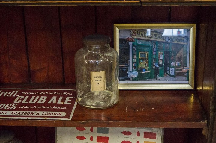 Sweny's, Dublin
