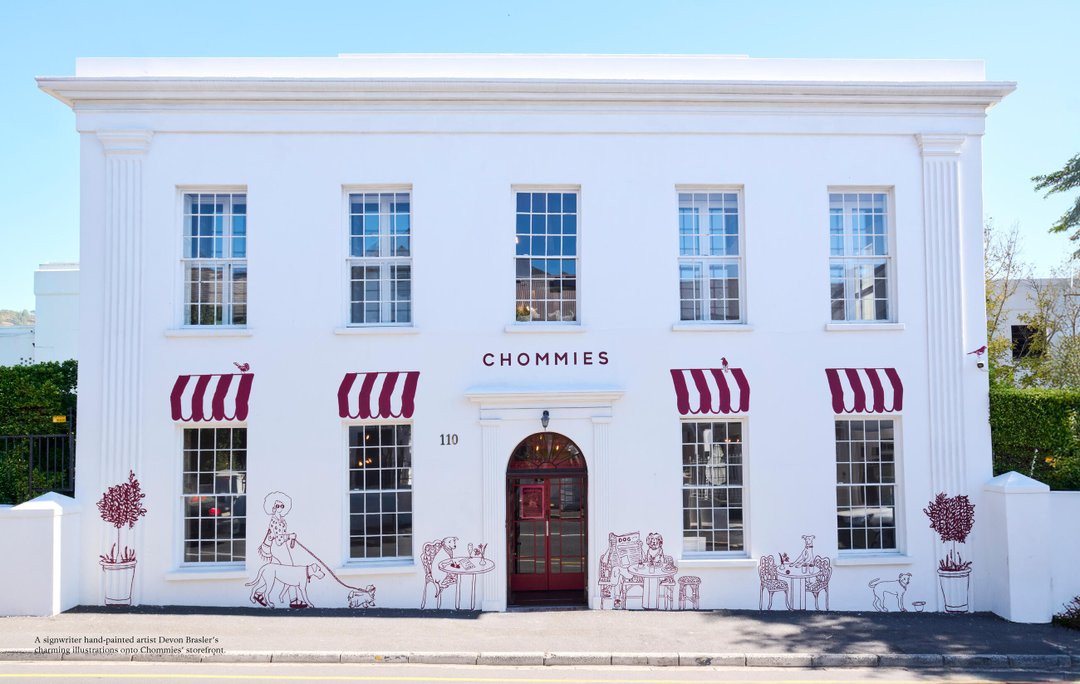 Spread 8 from The World's Most Beautiful Shops